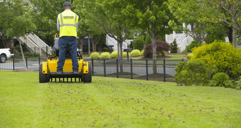lawn aeration for fall
