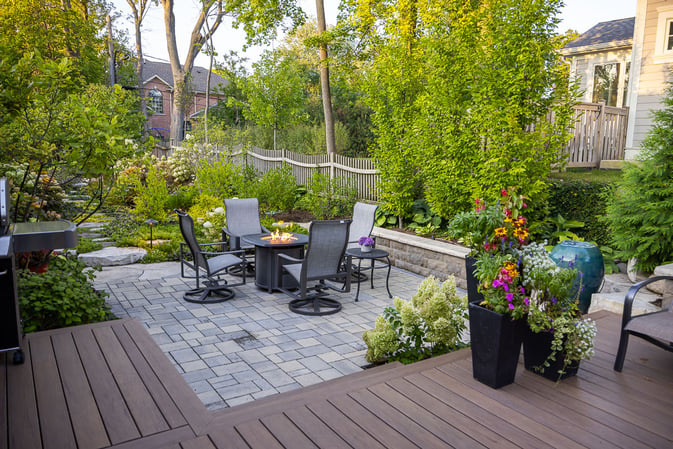 residential landscape design patio with fire feature