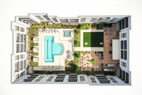 retirement condo commercial landscaping 
