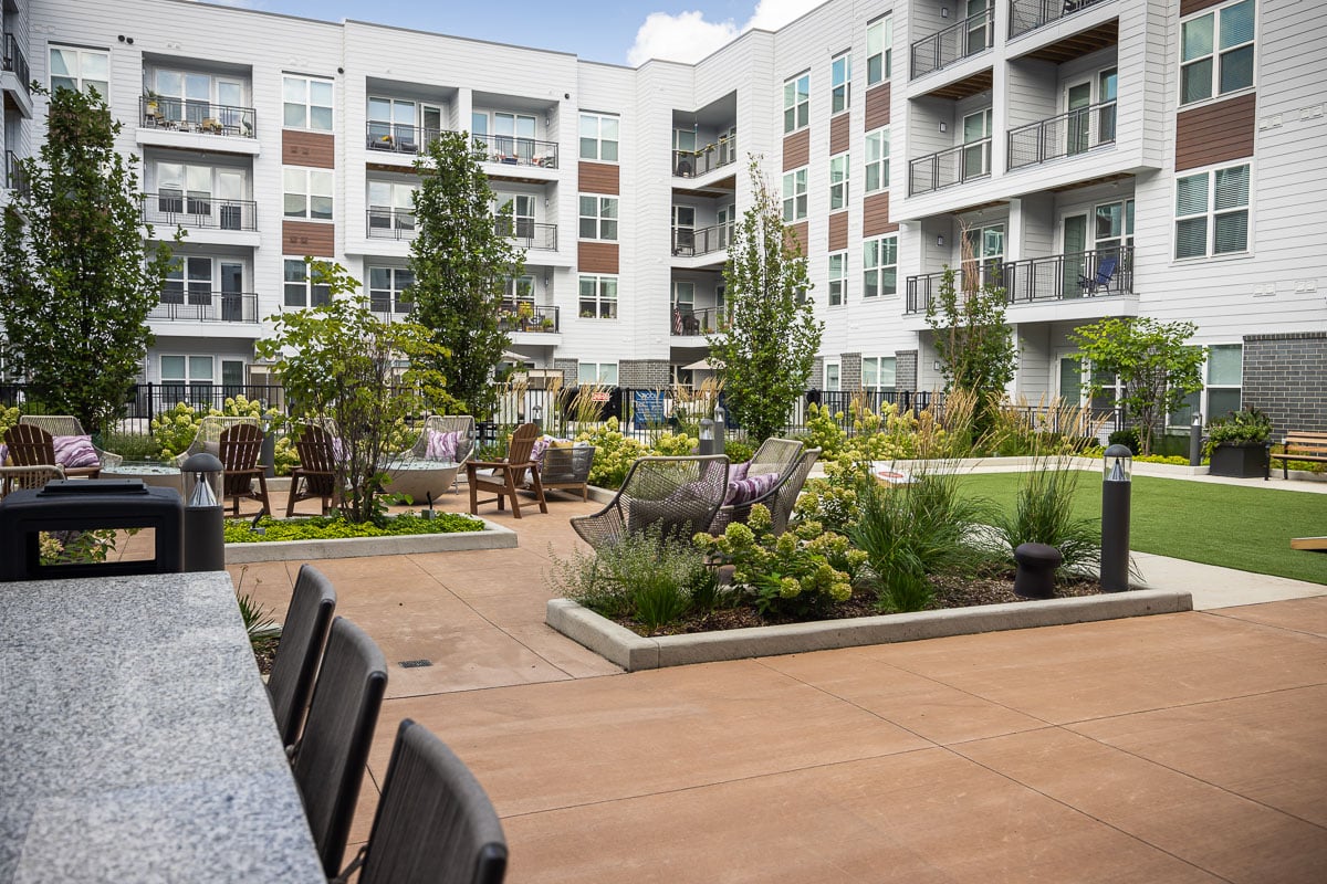 retirement condo commercial landscaping courtyard 
